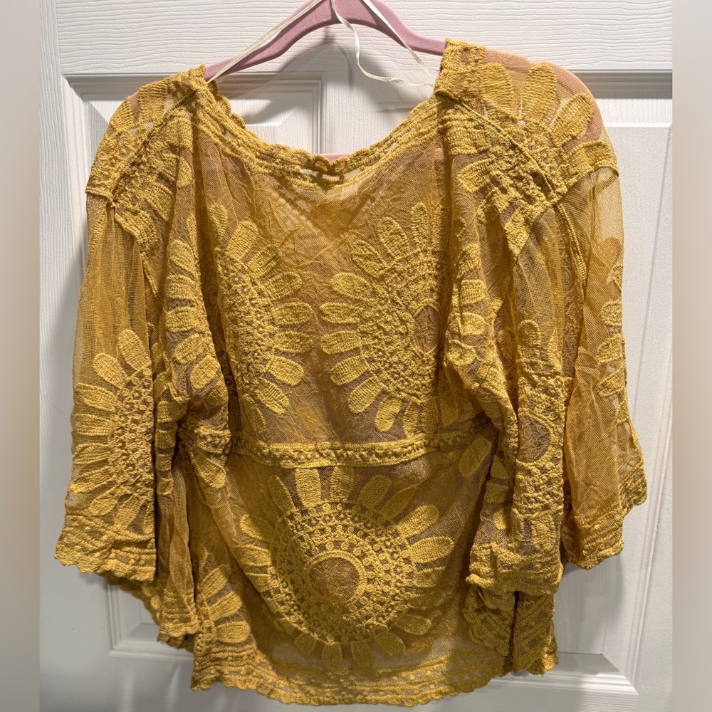Umgee Mustard Yellow Lace Boho Blouse | NWT | Size Small | Crochet Floral Top - Picture 6 of 10